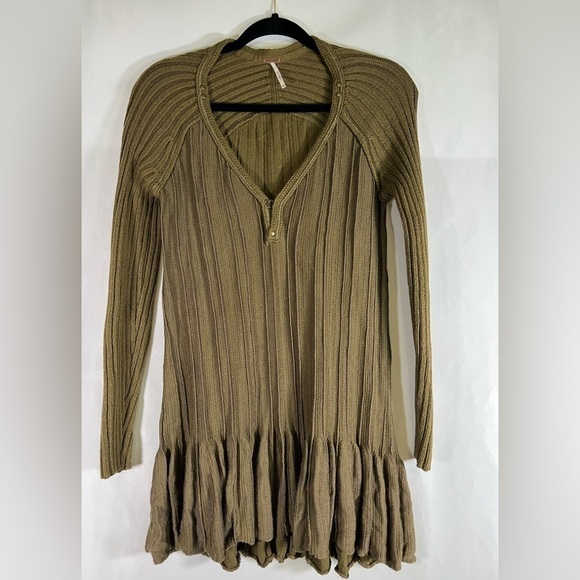 Free People Ribs & Ruffles sweater XS - Picture 3 of 10